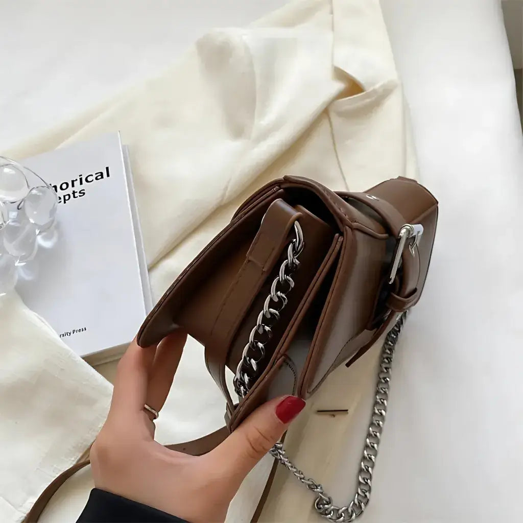 Bolsa Feminina de Couro Modelo Saphira