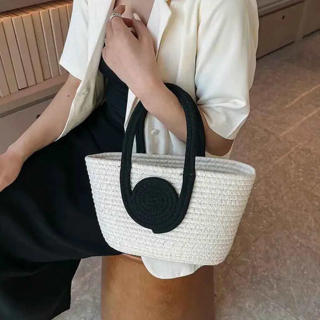 Bolsa de Palha Modelo Lolla Off White Preta