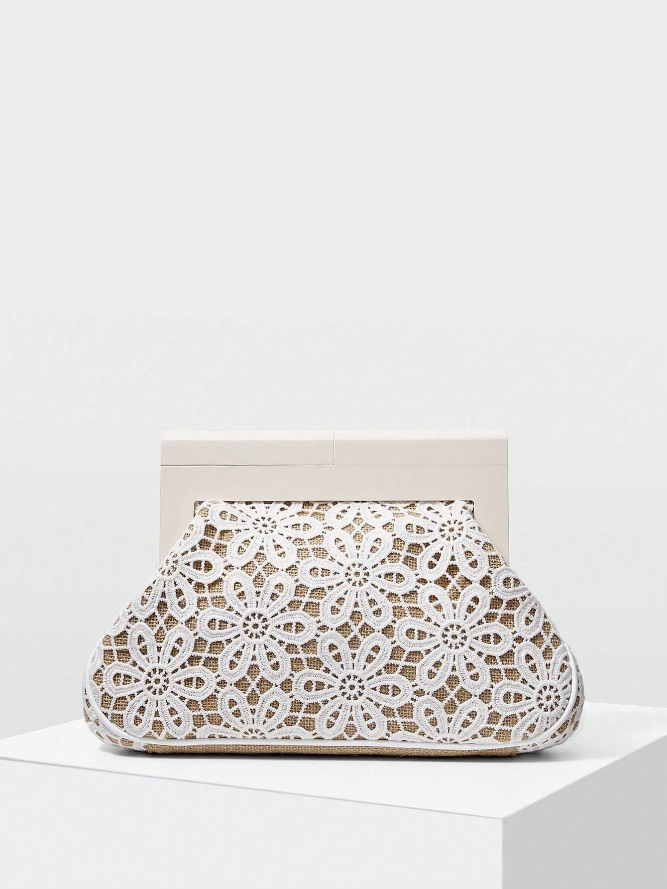 Bolsa Clutch Com Design Floral Oco - Carmela